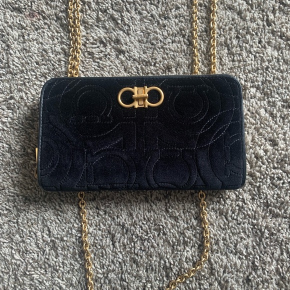 Ferragamo wallet on chain - Picture 2 of 6